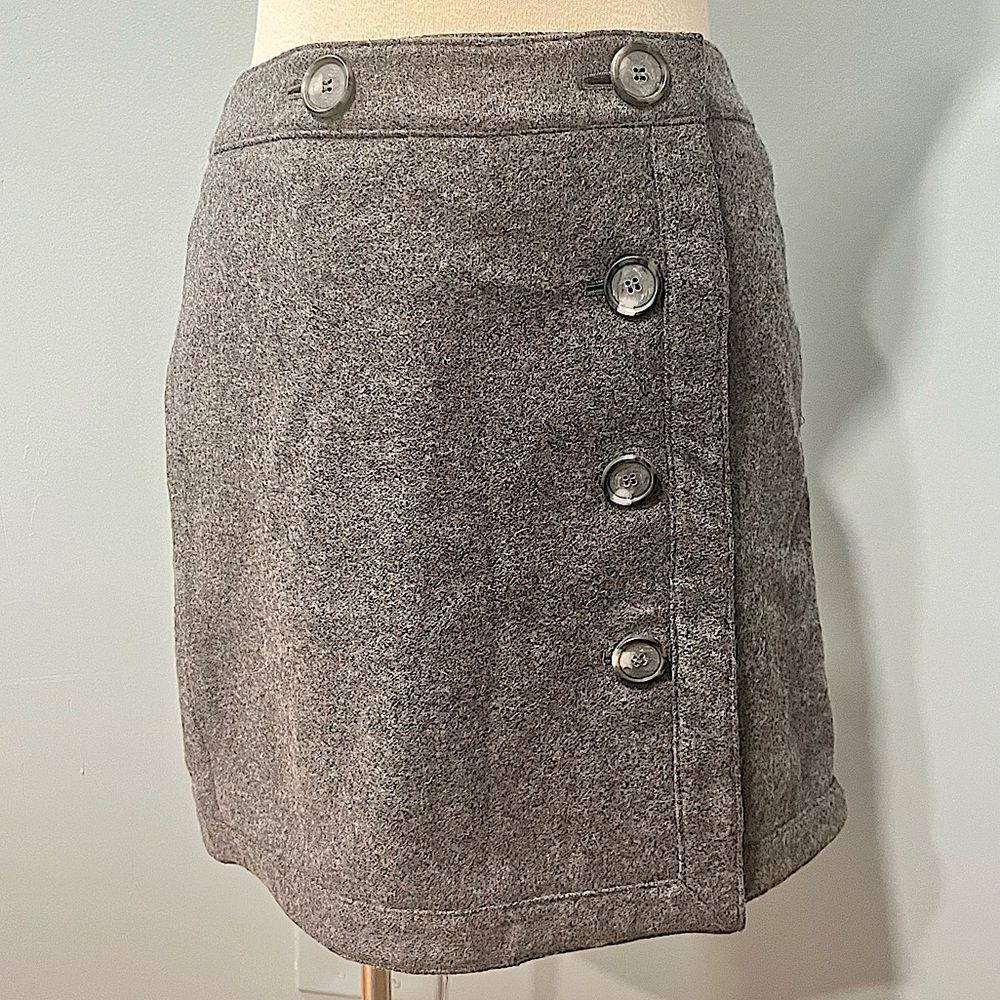 Ann Taylor Loft Charcoal Gray Wool Blend Wrap Mini Skirt Size 2P